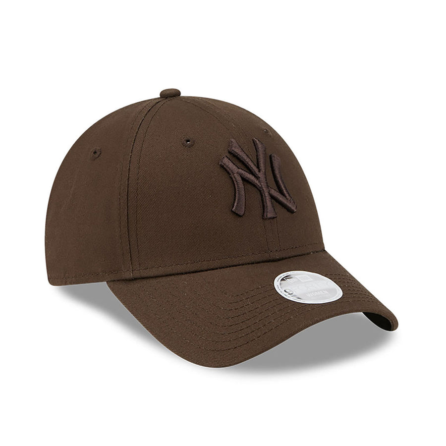 New York Yankees Womens 9FORTY League Essential Brown Cap
