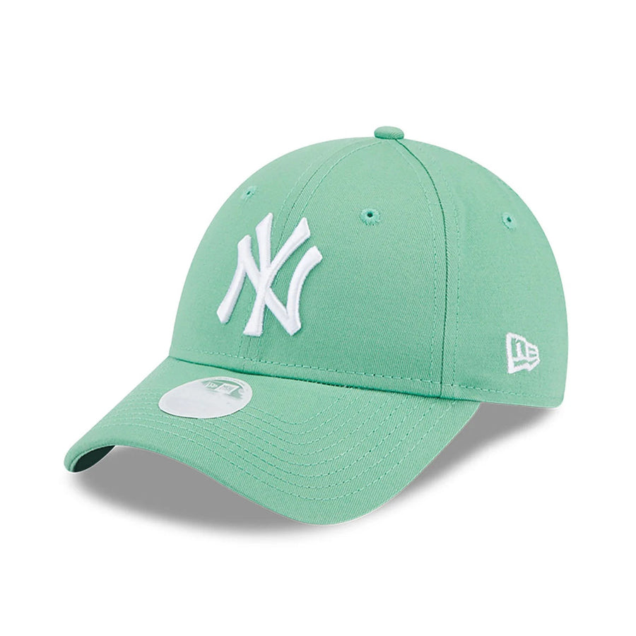 New York Yankees Womens 9FORTY League Essential Mint Cap