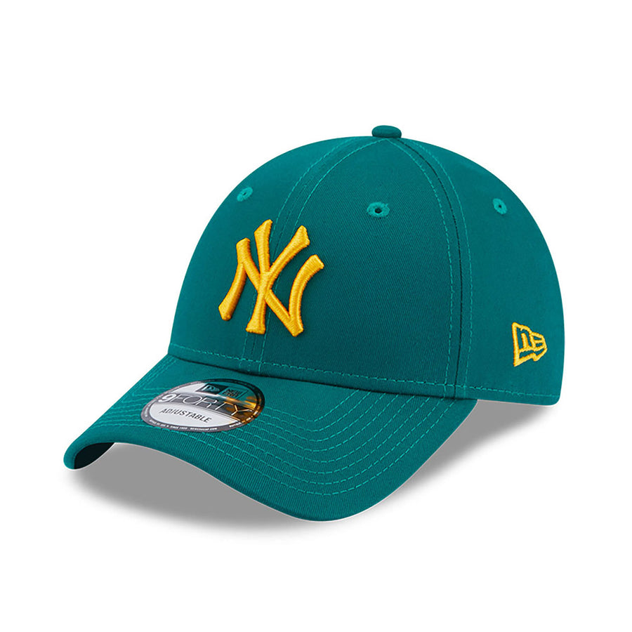 New York Yankees 9FORTY League Essential Green Cap