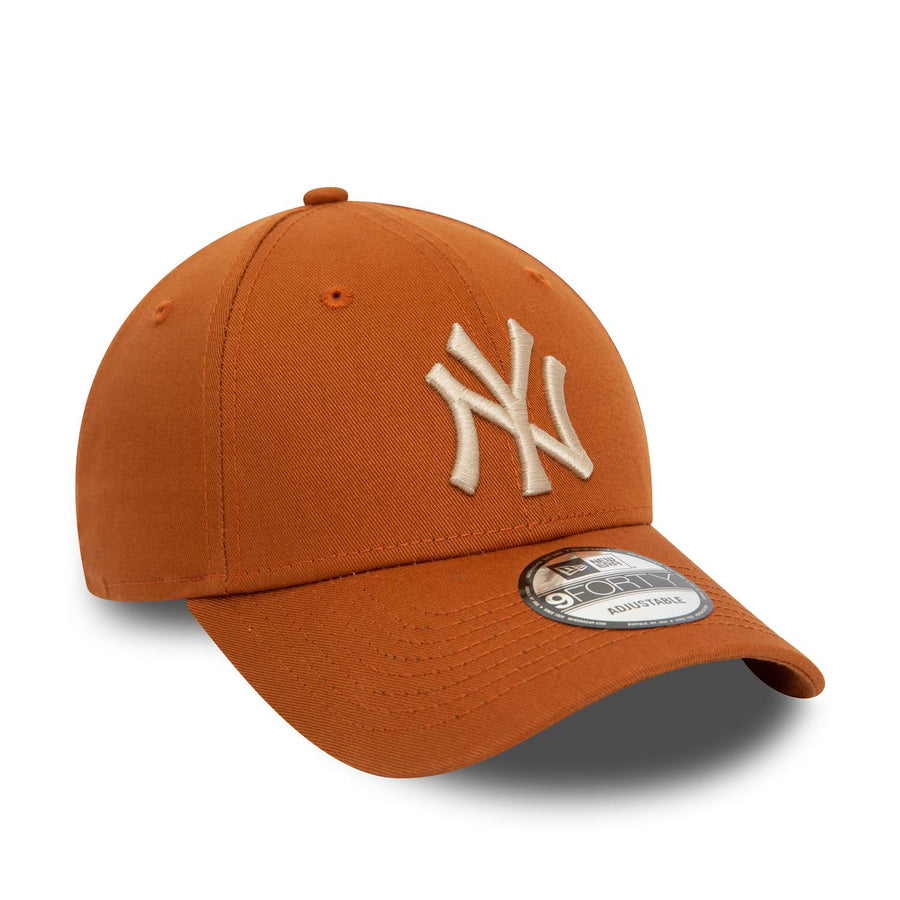 New York Yankees 9FORTY League Essential Brown/Stone Cap