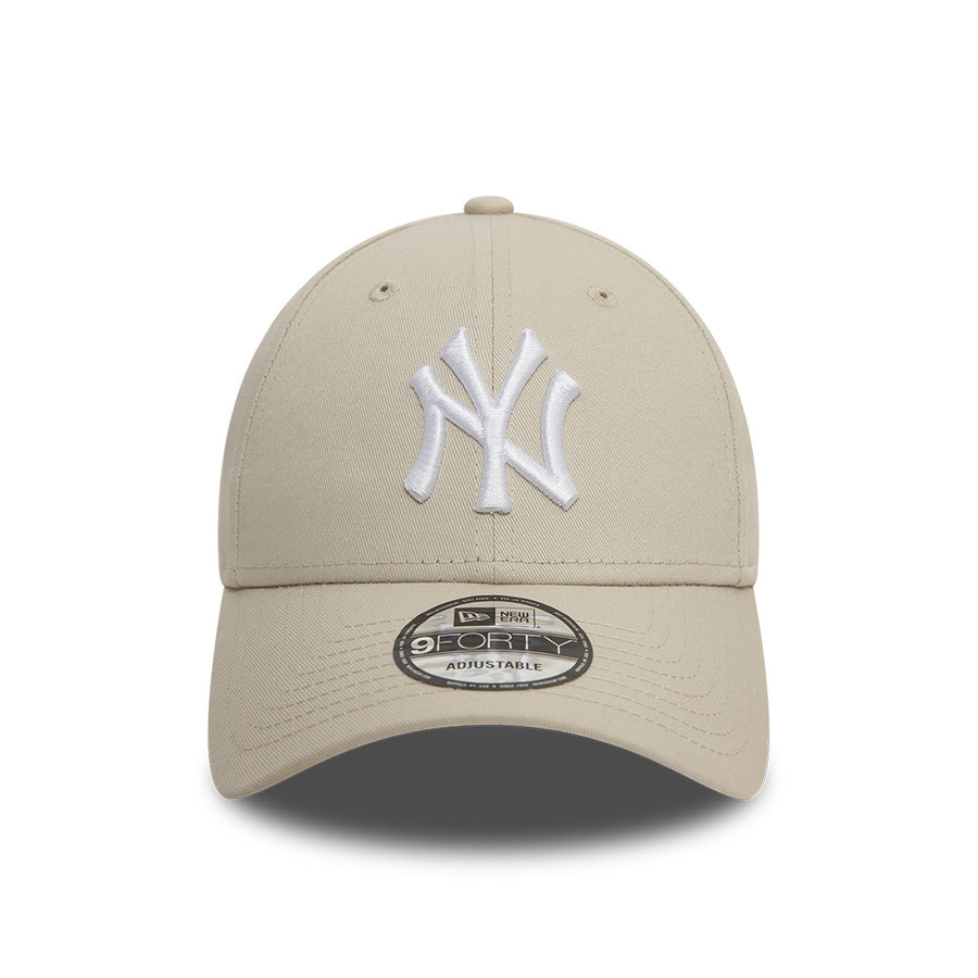 New York Yankees 9FORTY League Essential Stone Cap