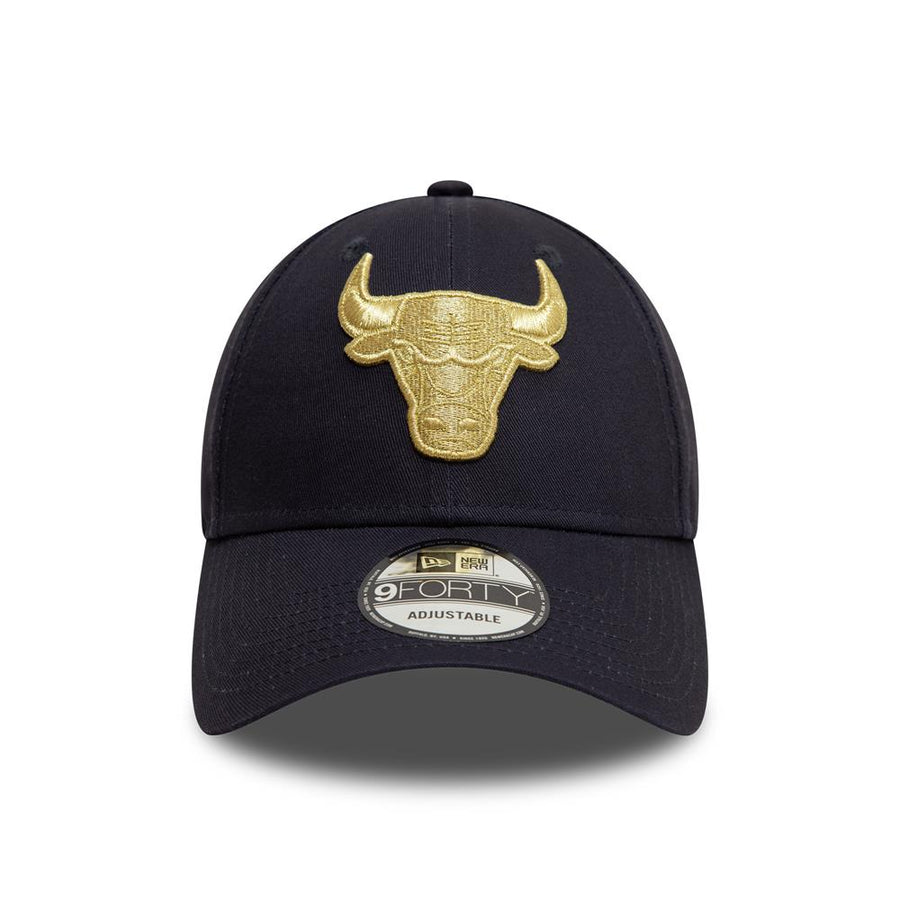 Chicago Bulls 9FORTY Metallic Badge Black Cap