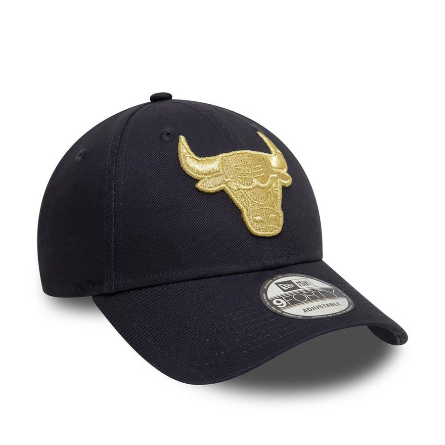Chicago Bulls 9FORTY Metallic Badge Black Cap