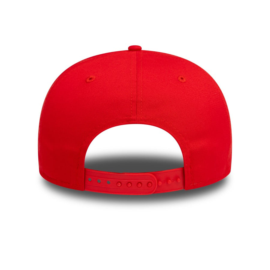 Chicago Bulls Pre Curved Washed Red Golfer Cap