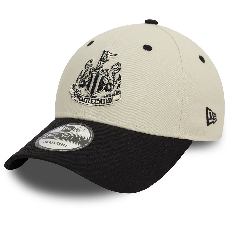 Newcastle United 9FORTY Contrast Visor Ivory/Black Cap