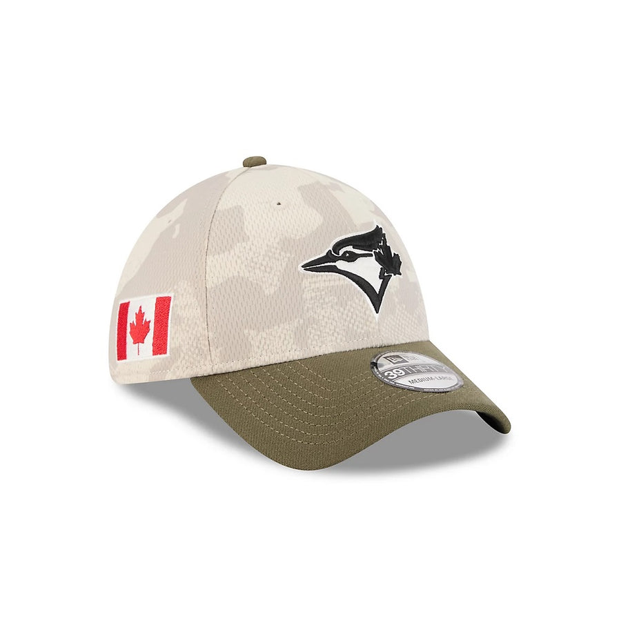Torento Blue Jays 39THIRTY MLB Armed Forces Day 2025 Stone/Olive Cap