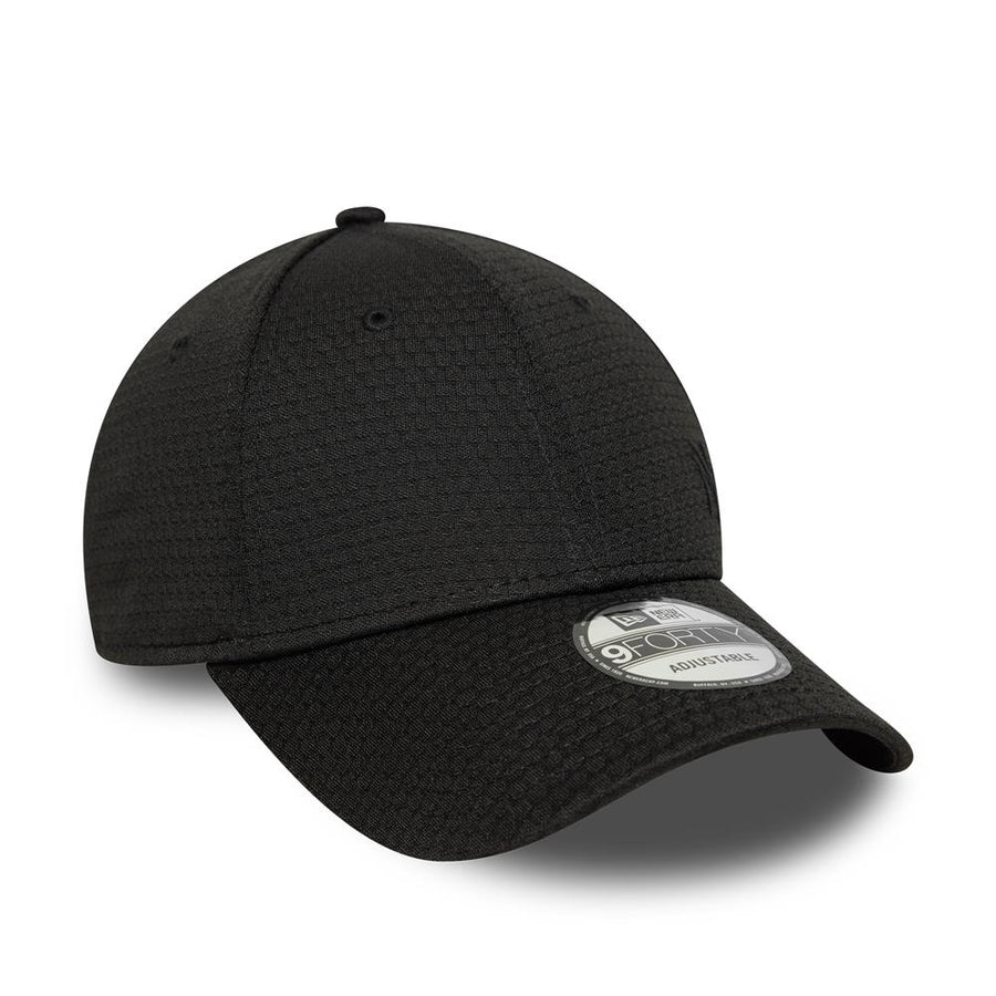 New York Yankees 9FORTY MLB Flawless Mesh Tonal Black Cap