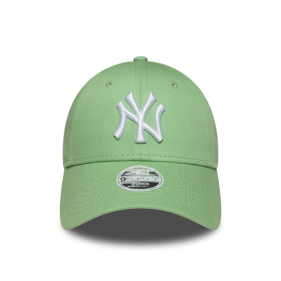 New York Yankees 9FORTY Womens MLB League Essential Pastel Green Cap