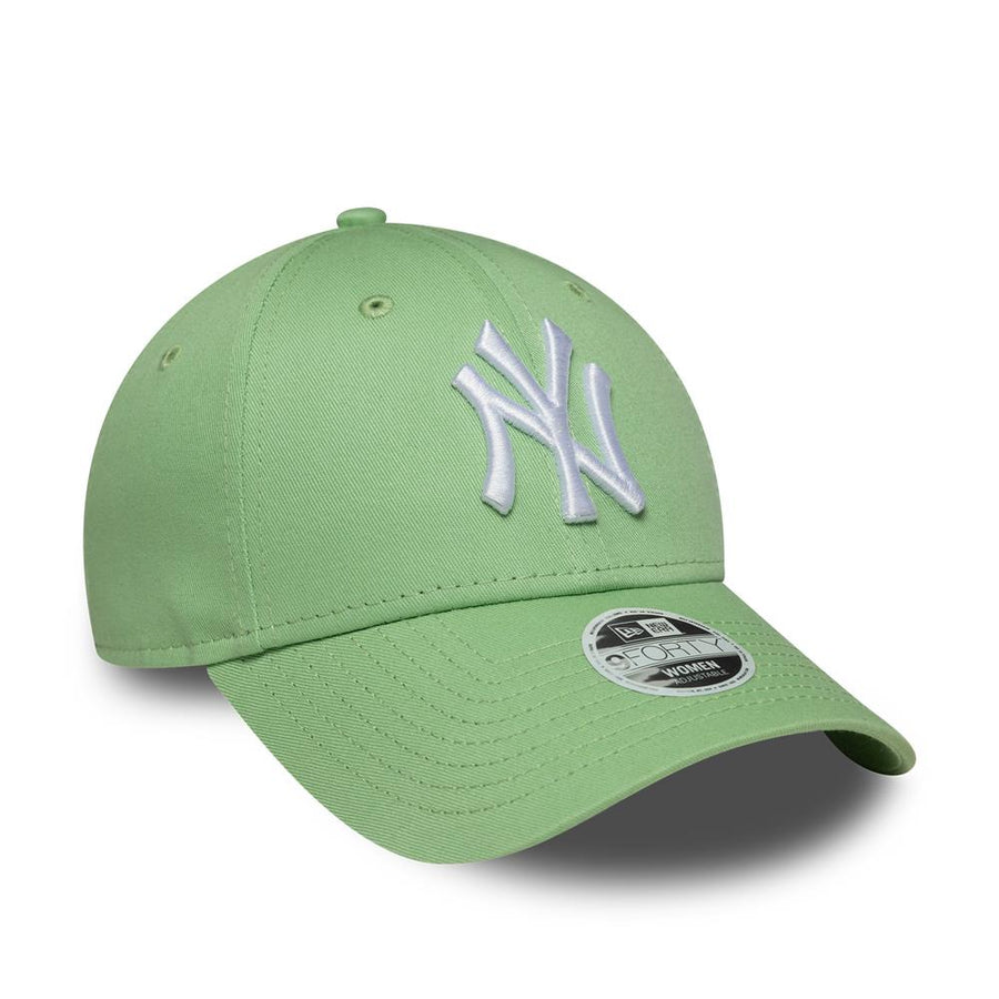 New York Yankees 9FORTY Womens MLB League Essential Pastel Green Cap