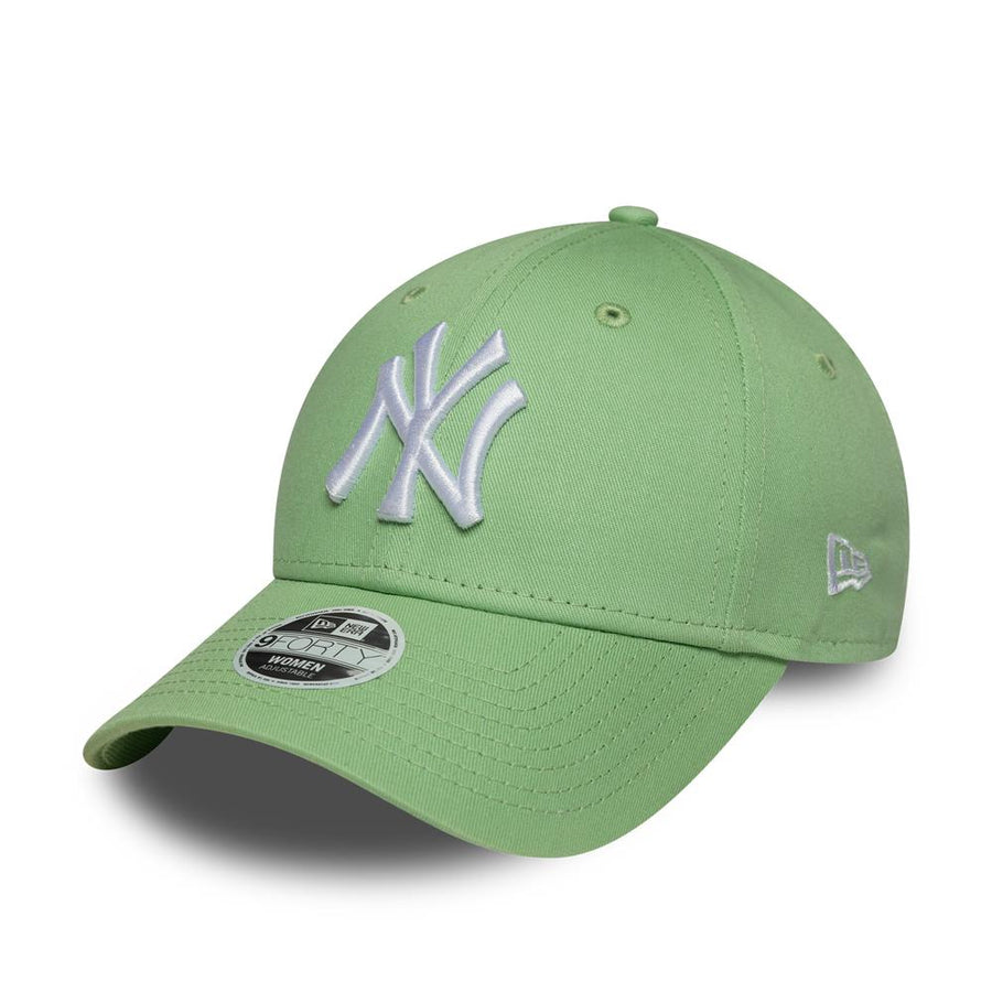 New York Yankees 9FORTY Womens MLB League Essential Pastel Green Cap