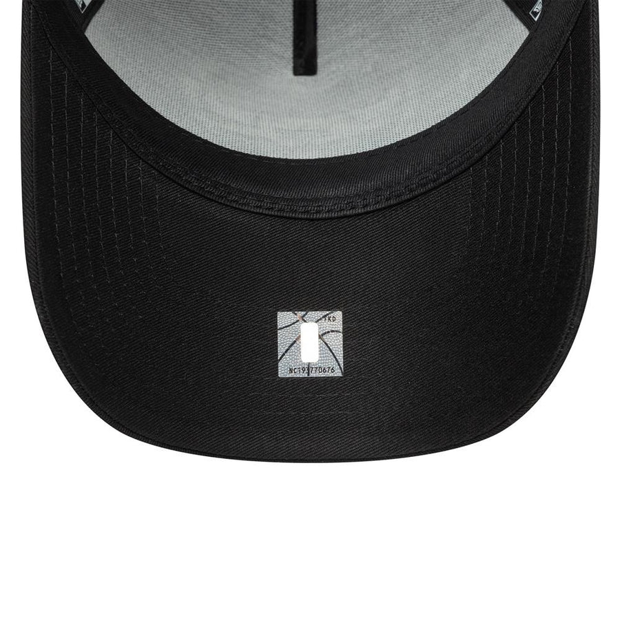Chicago Bulls E-Frame NBA Sidepatch Black Trucker Cap
