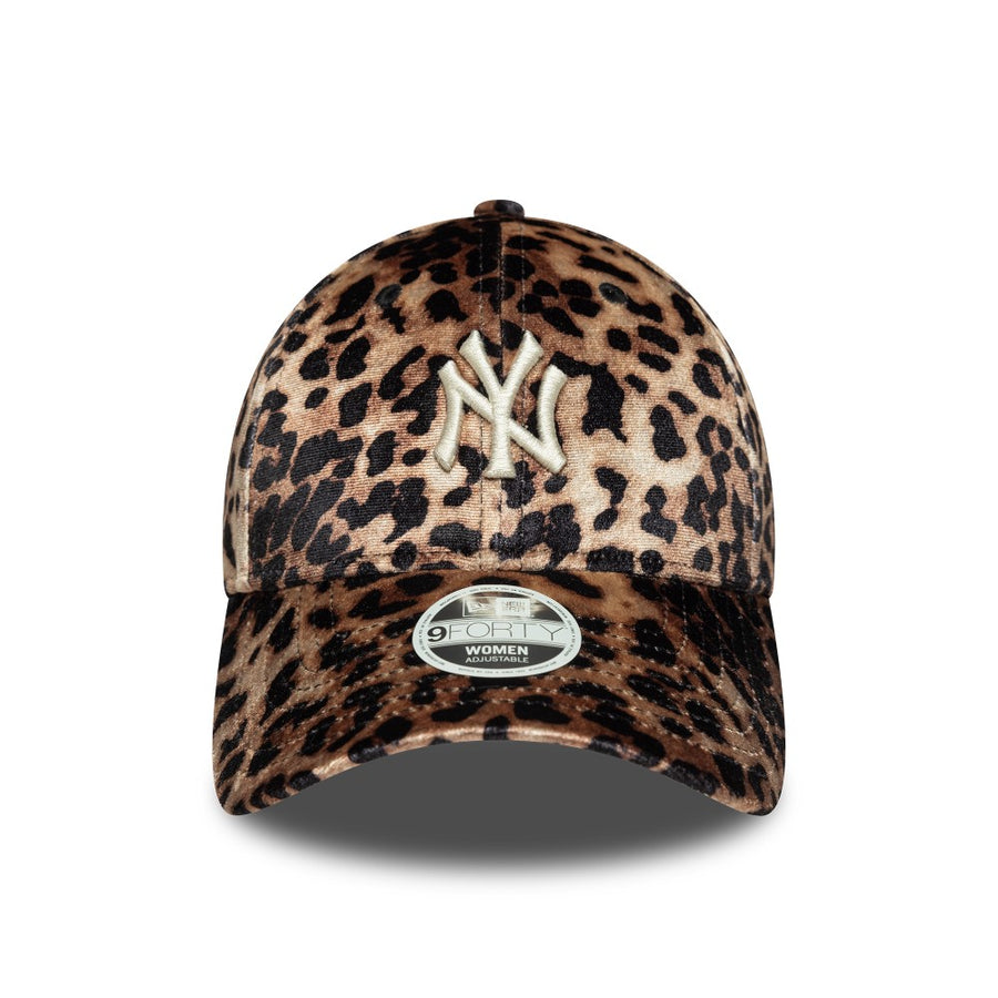 New York Yankees 9FORTY  Womens Leo Velour Dark Brown Cap