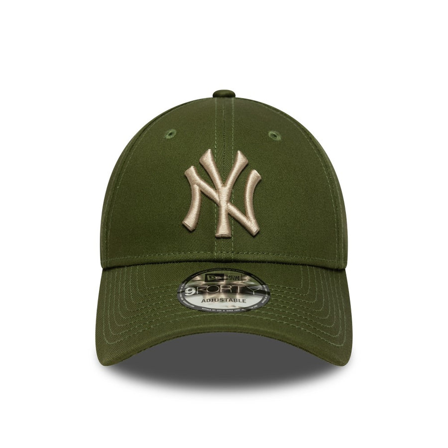 New York Yankees 9FORTY League Essential Dark Green Cap
