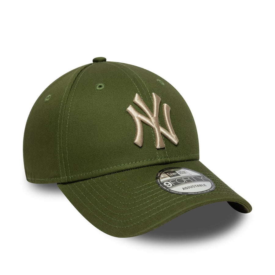 New York Yankees 9FORTY League Essential Dark Green Cap