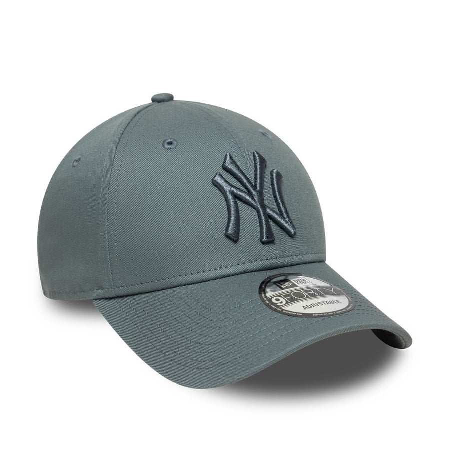 New York Yankees 9FORTY League Essential Dark Grey Cap