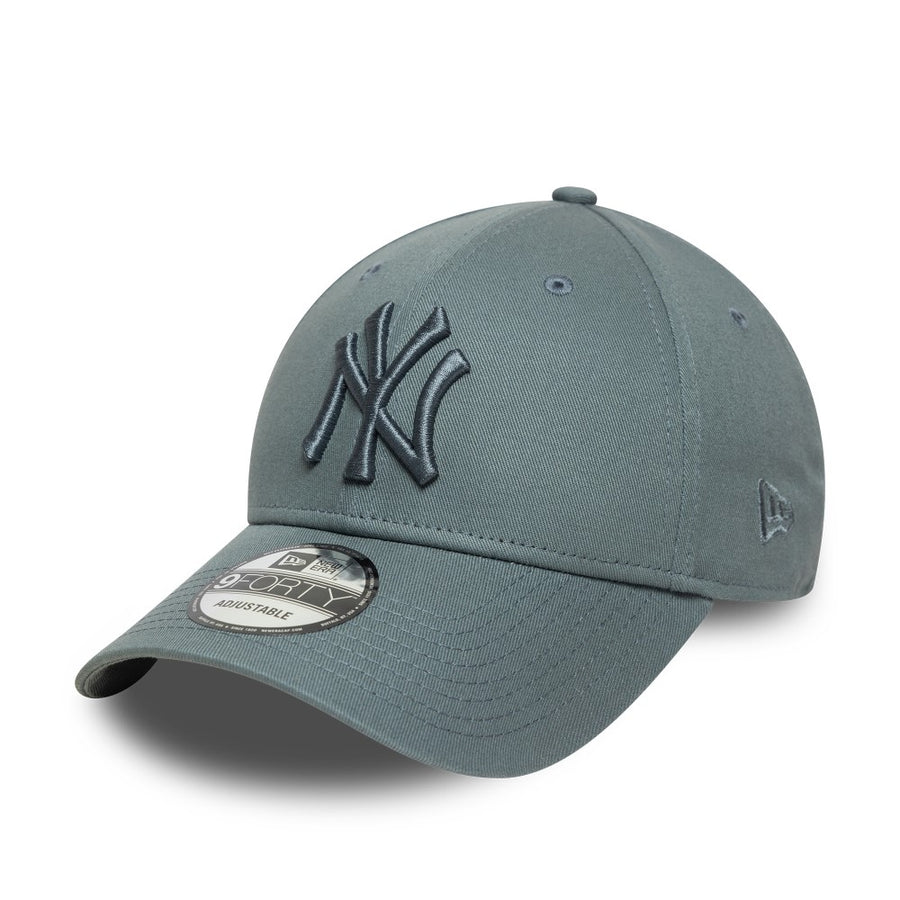 New York Yankees 9FORTY League Essential Dark Grey Cap