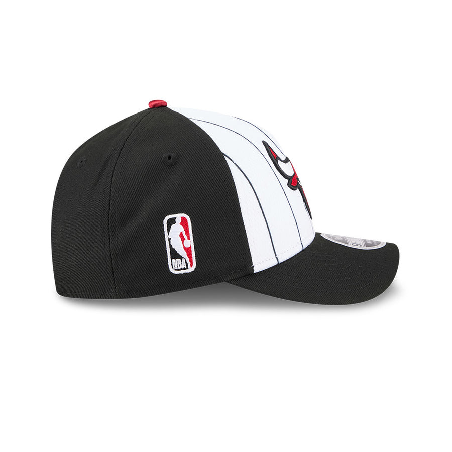 Chicago Bulls 9FORTY M-Crown A-Frame NBA Tip Off White/Black Cap