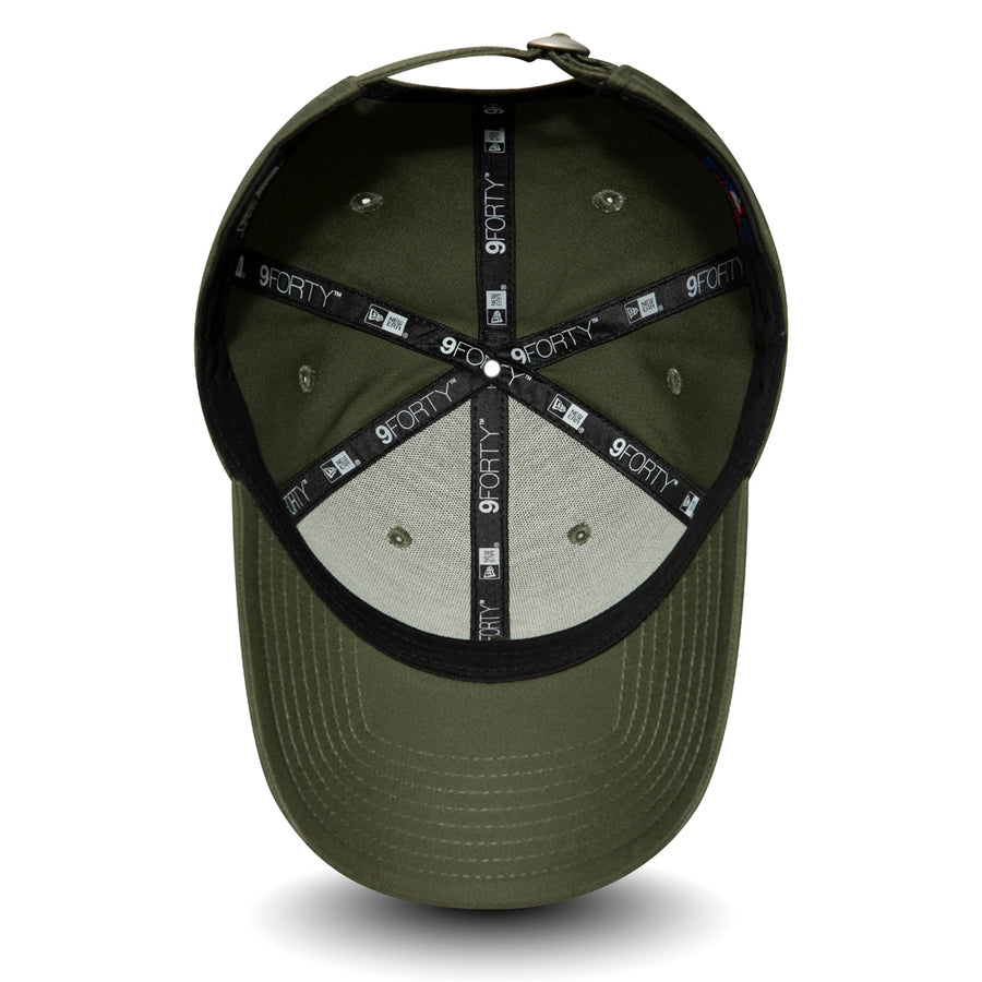 New York Yankees 9FORTY League Essential Olive/White Cap