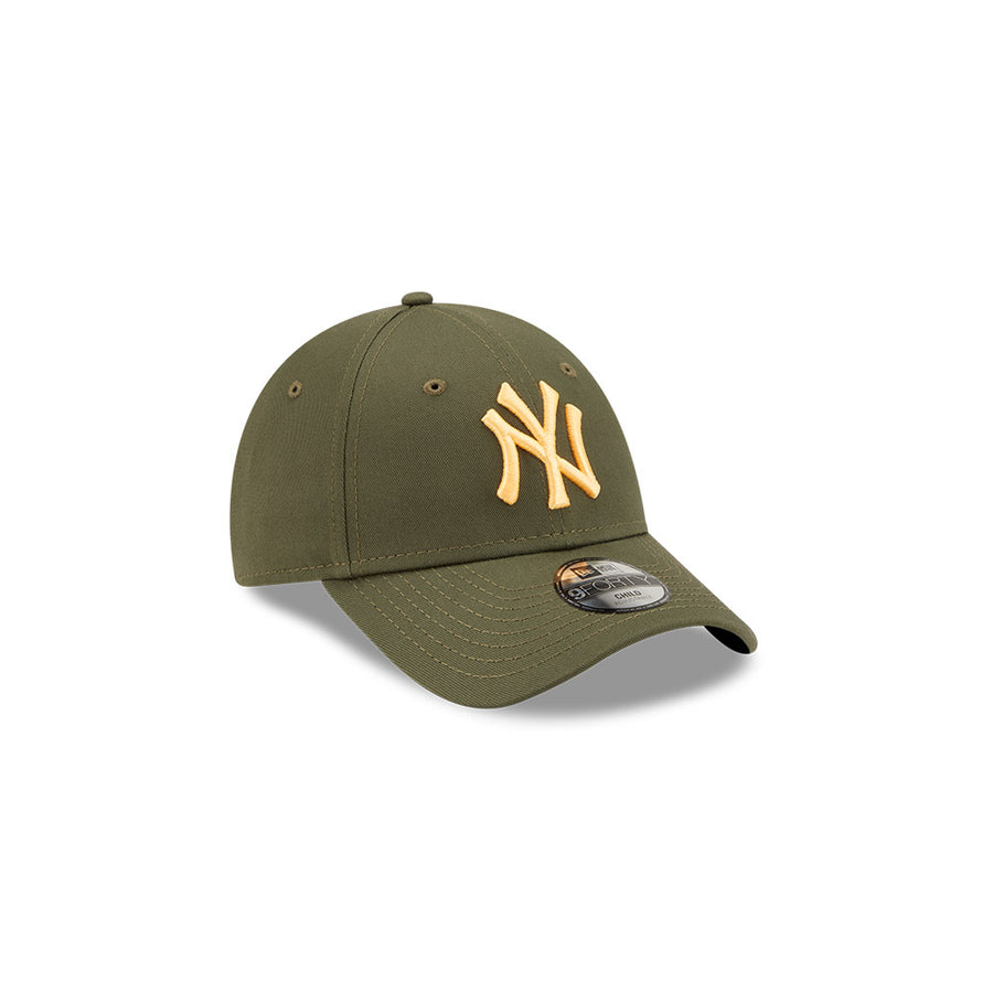 New York Yankees 9FORTY Kids League Essential Olive Cap
