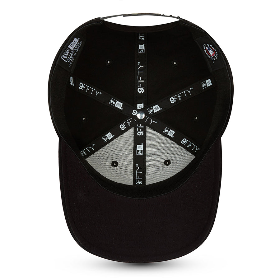 Chicago White Sox 9Fifty League Essential Snap Black/White Cap