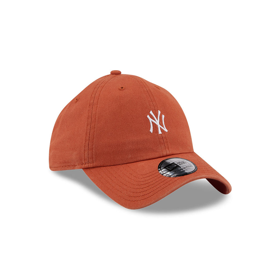 New York Yankees 9TWENTY Small Logo Casual Classic Rust Cap