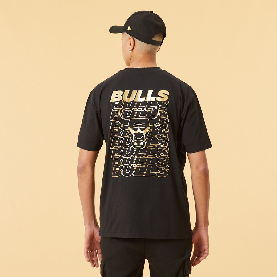 Chicago Bulls Oversized Nba Stacked Metallic Print Black Tee