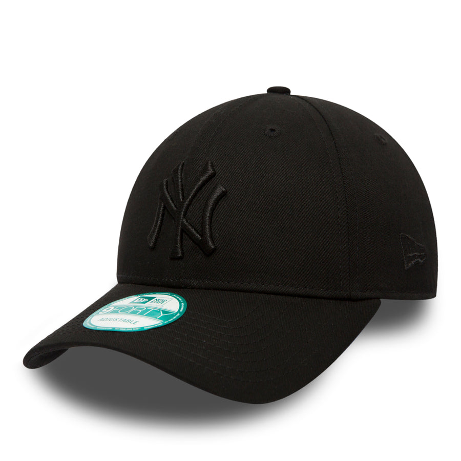 New York Yankees 9Forty Adjustable League Essential Black/Black Cap