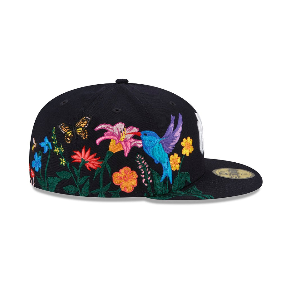 New York Yankees 59FIFTY Blooming Navy Cap