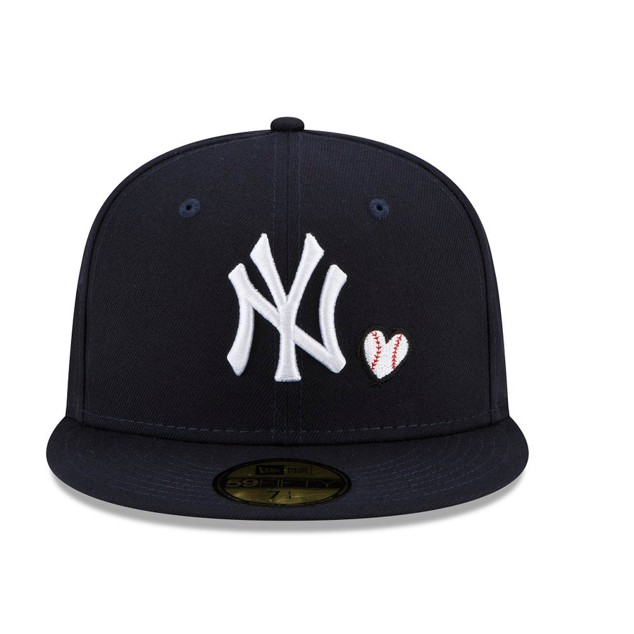 New York Yankees 59FIFTY Team Heart Navy Cap